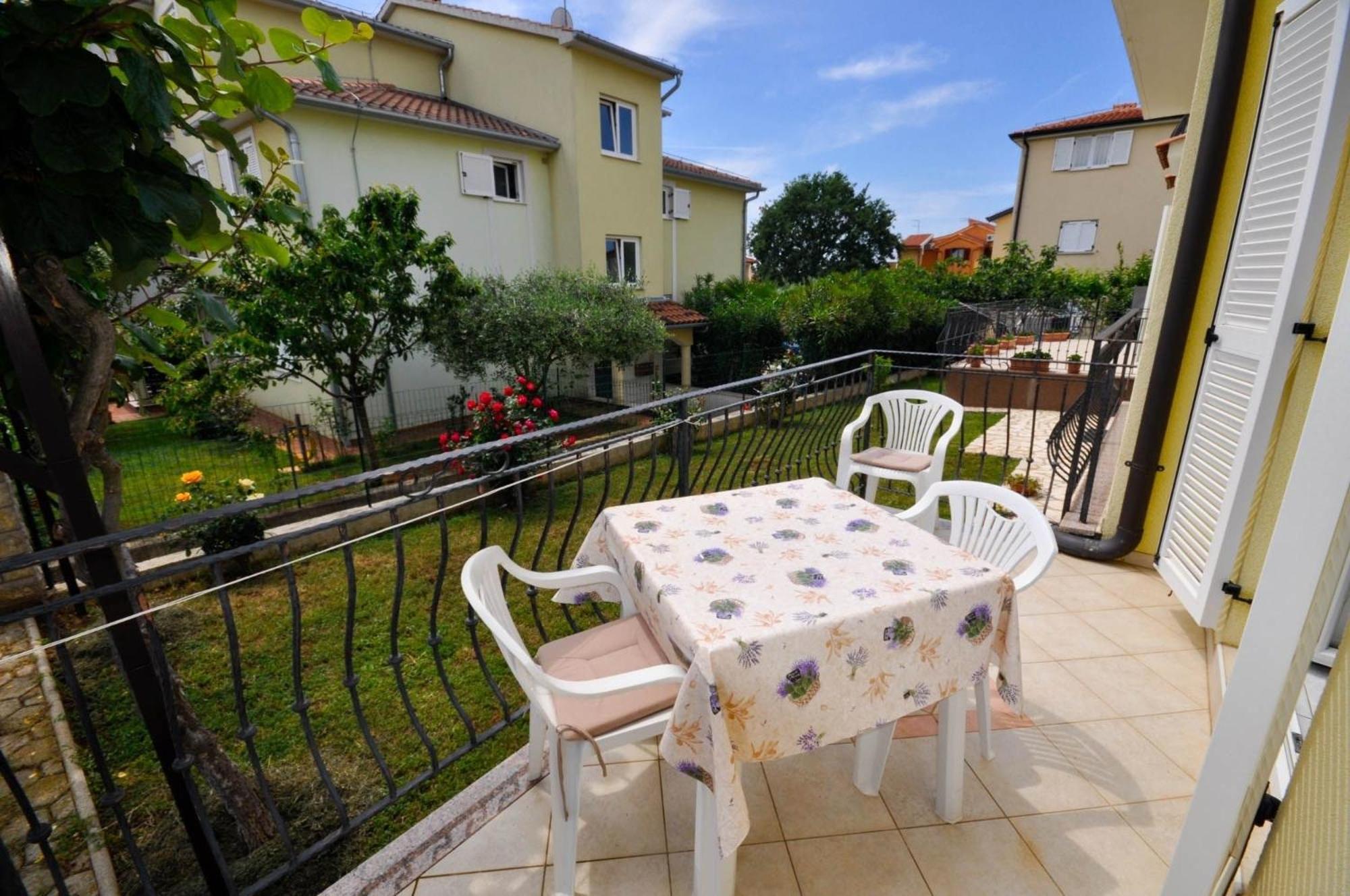 Ferienwohnung Fuer 2 Personen 30 M2 In Novigrad, Istrien Karpinjan Exterior photo