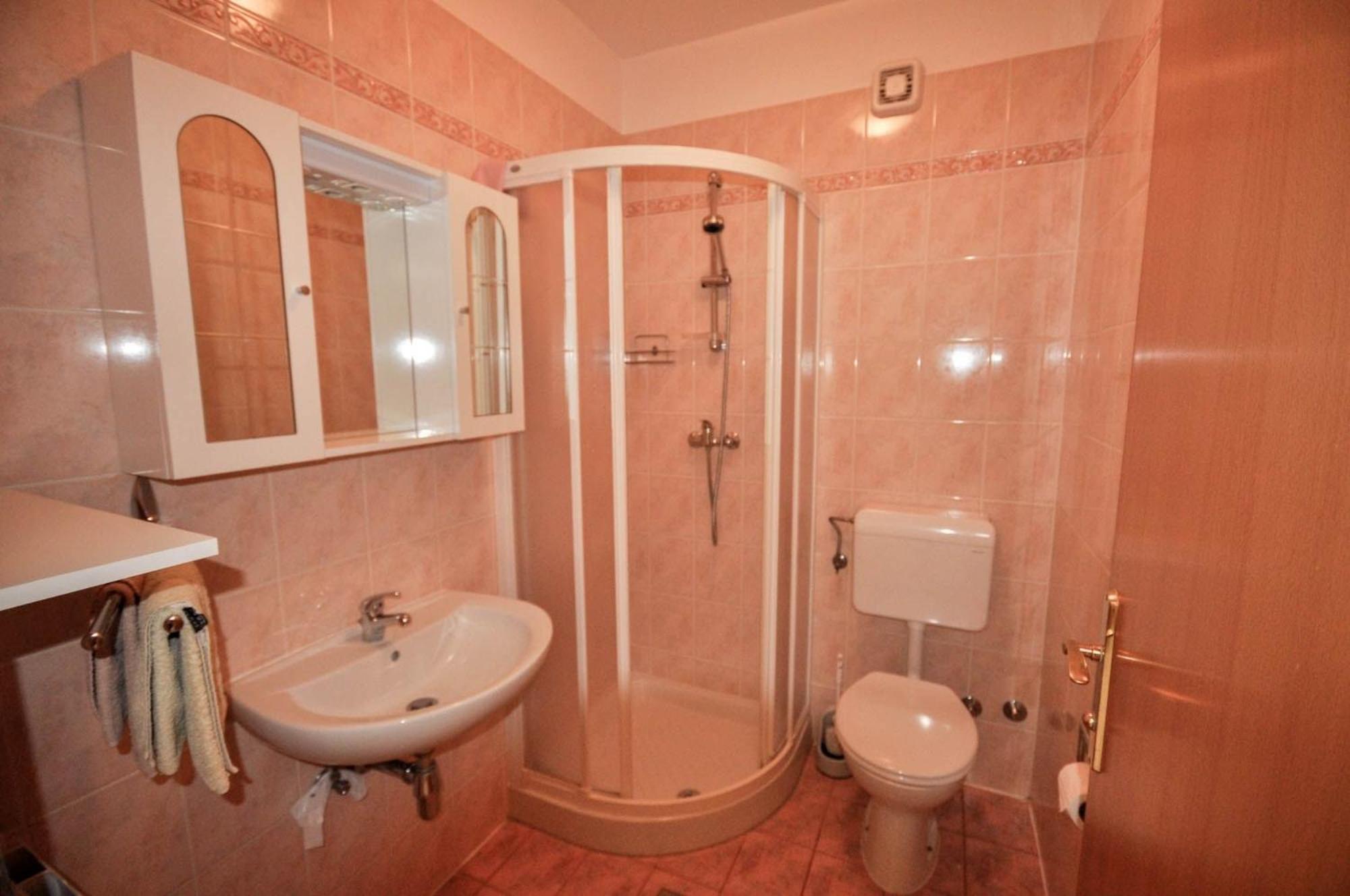 Ferienwohnung Fuer 2 Personen 30 M2 In Novigrad, Istrien Karpinjan Exterior photo