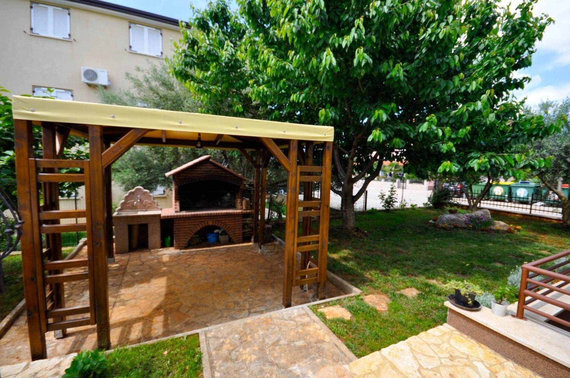 Ferienwohnung Fuer 2 Personen 30 M2 In Novigrad, Istrien Karpinjan Exterior photo